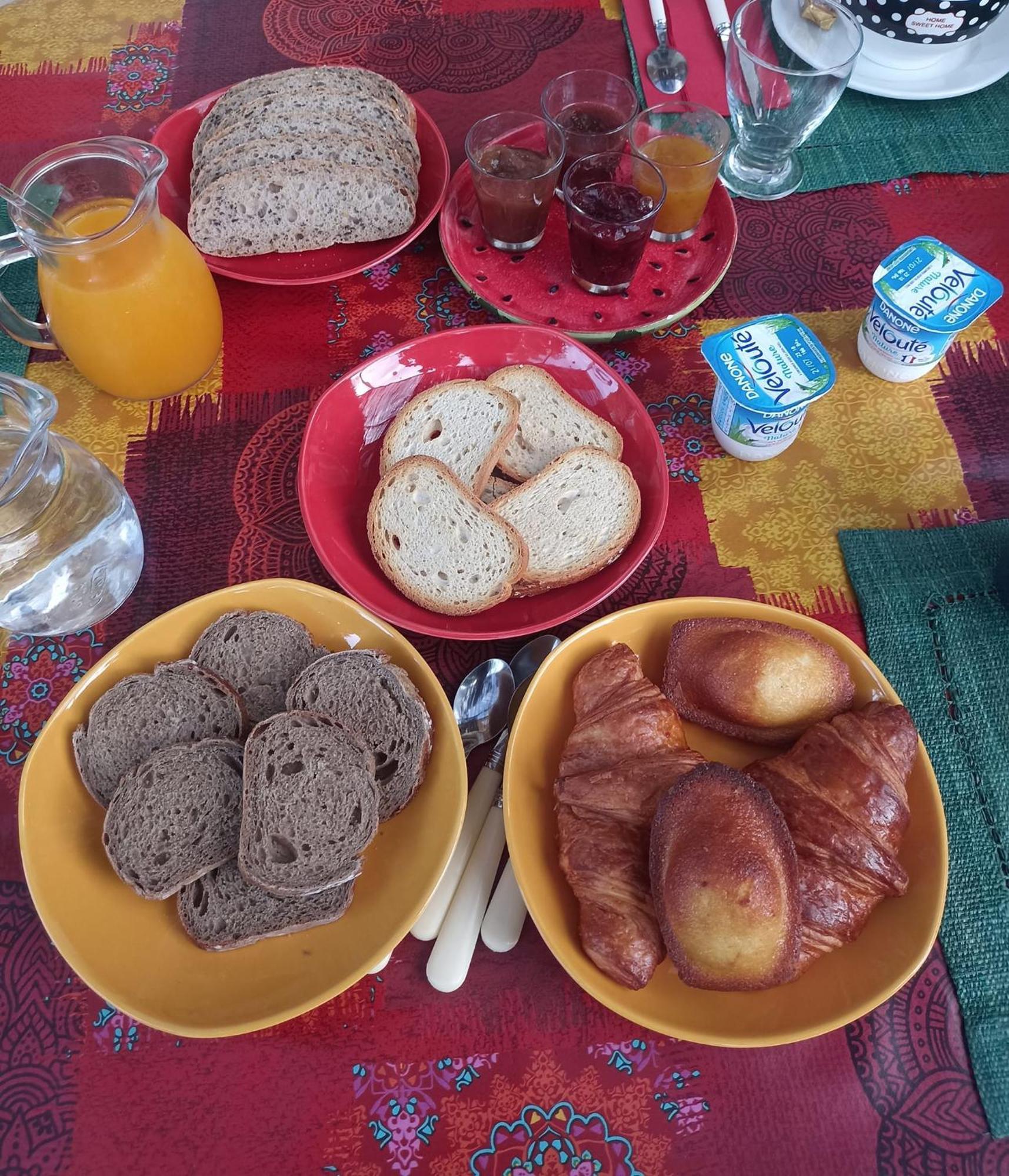 Le Fer En Ceze Bed & Breakfast Sabran Eksteriør bilde