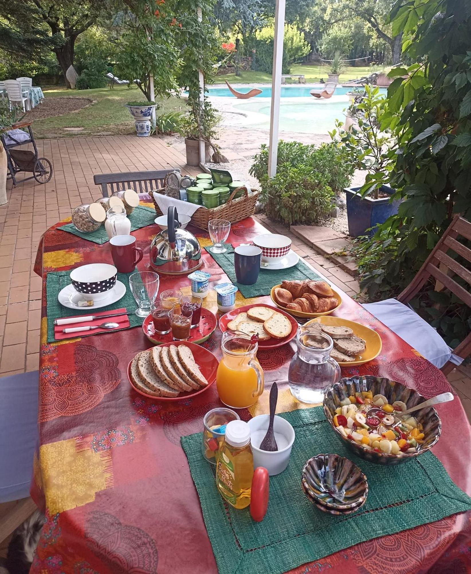 Le Fer En Ceze Bed & Breakfast Sabran Eksteriør bilde